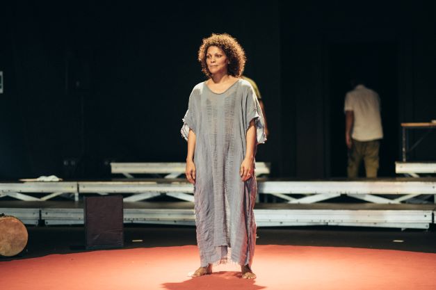 antigone/antigone_10.jpg